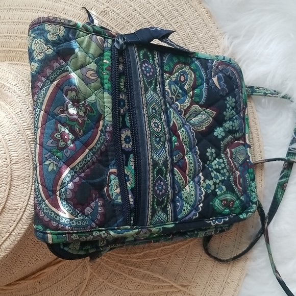 VERA BRADLEY CROSSBODY DISCONTINUED BAG - Picture 5 of 14